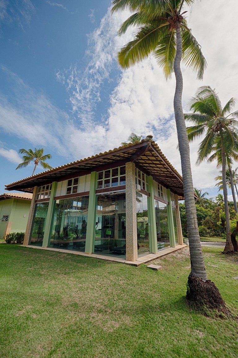 Beautiful house in Reserva Imbassaí with 4 suites and a swim