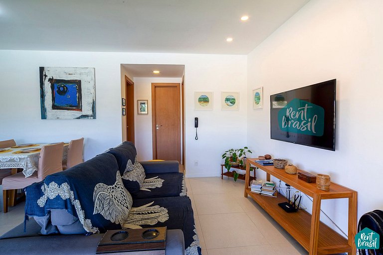 Apartamento 2/4 (1 suíte e 2 banheiros) mobiliado, à venda e