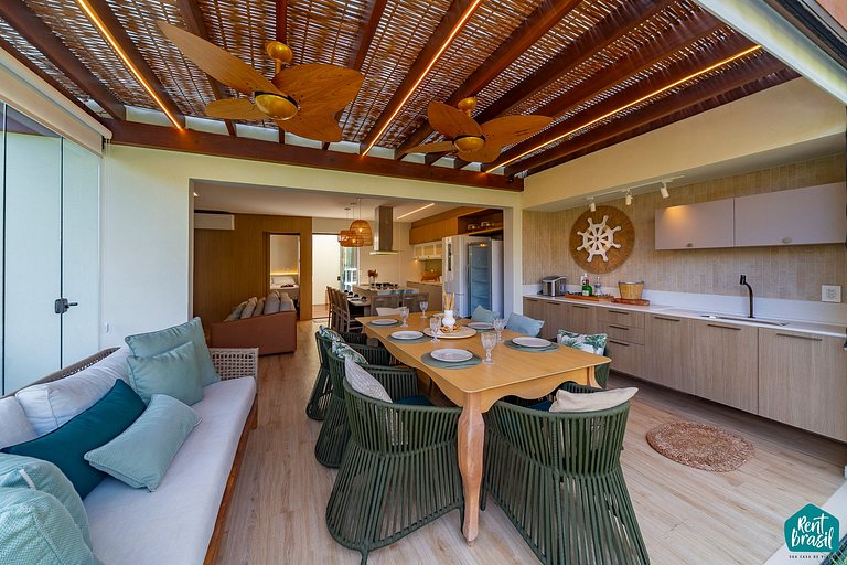 Pueblo moderno con piscina, 3 habitaciones en Imbassaí