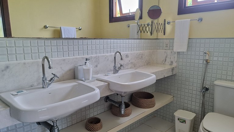 CASA 4 SUITES - Cond. Reserva Imbassaí - A15 Orquídeas