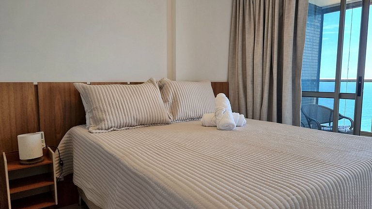 Lindo Apto 1610 quarto e sala em Ondina | Beach Class