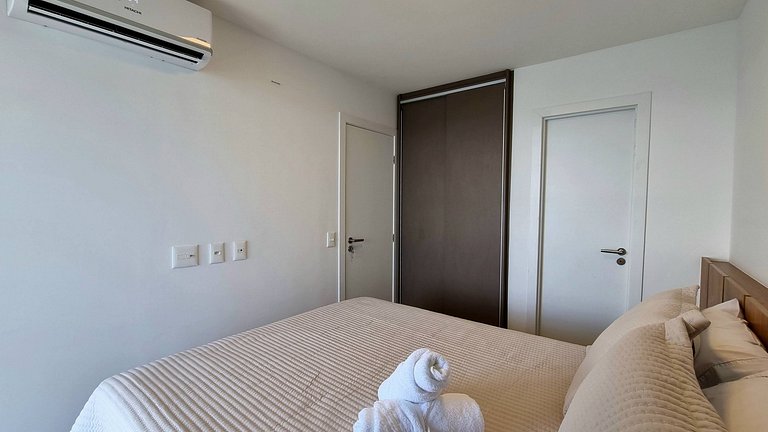 Lindo Apto 1610 quarto e sala em Ondina | Beach Class