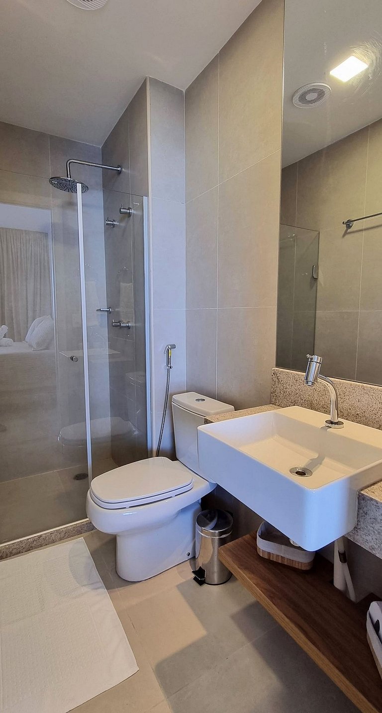 Lindo Apto 1610 quarto e sala em Ondina | Beach Class