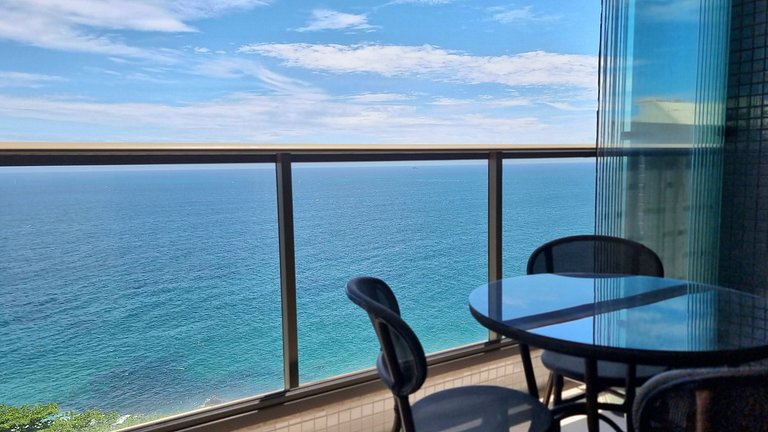 Lindo Apto 1610 quarto e sala em Ondina | Beach Class