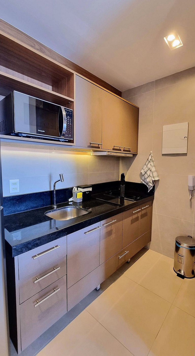 Lindo Apto 1610 quarto e sala em Ondina | Beach Class
