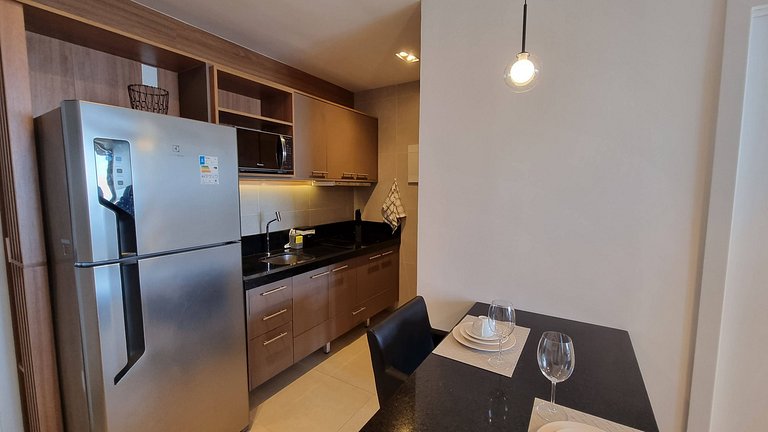 Lindo Apto 1610 quarto e sala em Ondina | Beach Class
