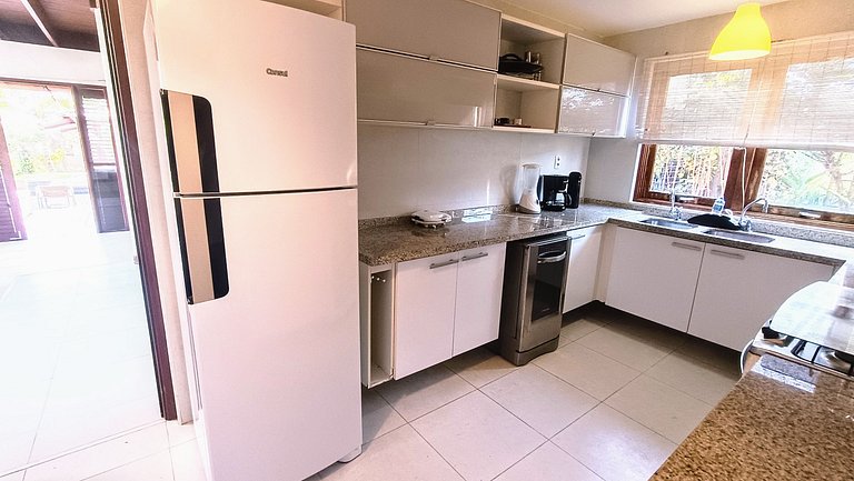 RESERVA IMBASSAI - CASA C02 Bromélias