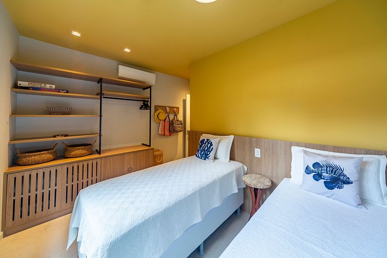 Refined and Sophisticated Village in Itacimirim