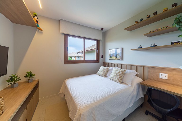 Refined and Sophisticated Village in Itacimirim