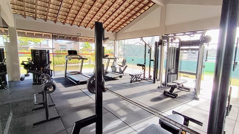 Hermoso bungaló con piscina e hidromasaje en Imbassaí - Casa