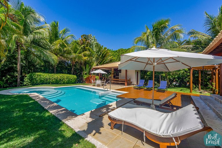 Splendid House with Pool in Imbassaí