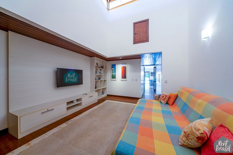 Espléndida casa con piscina en Imbassaí