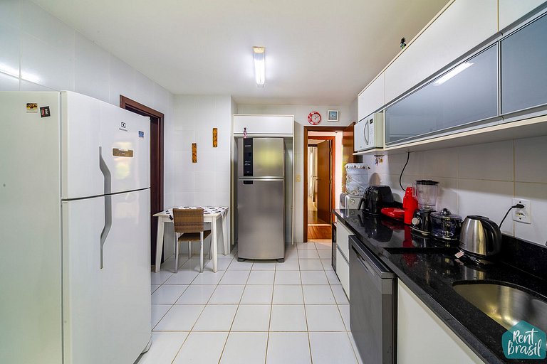 Espléndida casa con piscina en Imbassaí