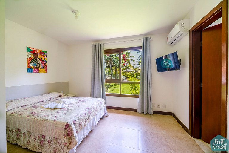 Splendid House with Pool in Imbassaí