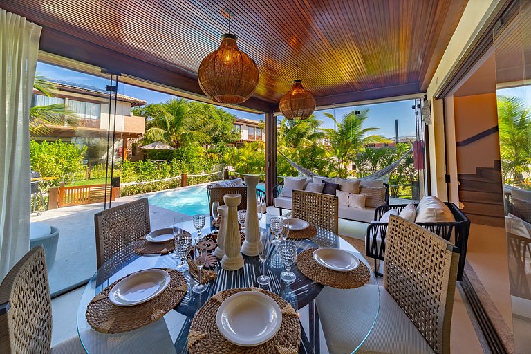 Hermoso bungaló con piscina e hidromasaje en Imbassaí - Casa