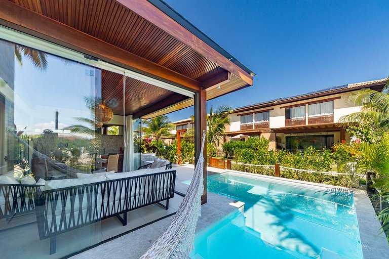 Hermoso bungaló con piscina e hidromasaje en Imbassaí - Casa